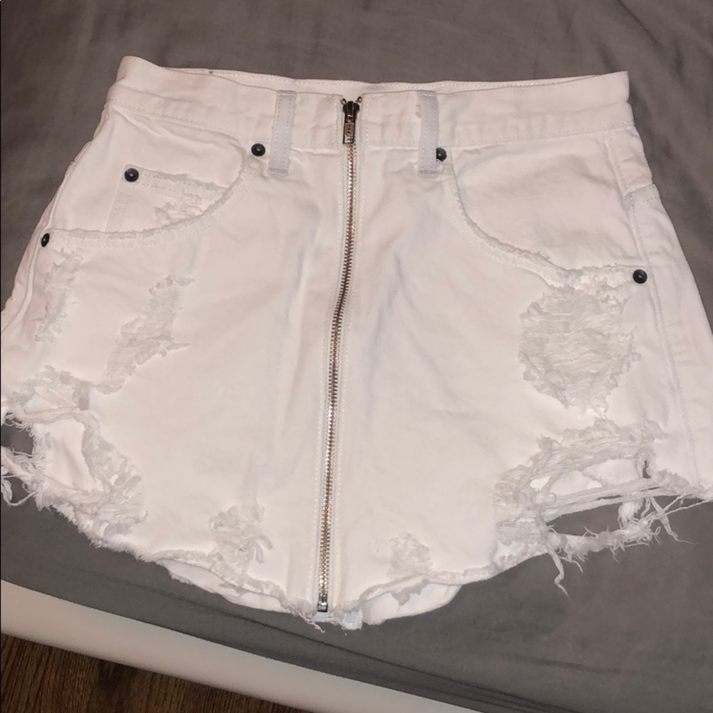 CARMAR white denim zip up skirt